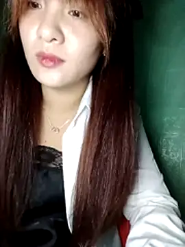 Snapshot of Linksys_nicee chatting on October 27, 2025, 3:13 pm Linksys nicee online show from October 27, 2025, 3:13 pm