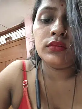 Jasmine Januja online show from June 25, 2026, 5:12 am