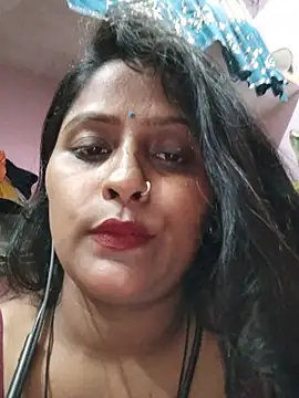 Jasmine Januja online show from June 20, 2026, 2:11 pm