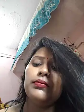 Jasmine Januja online show from June 22, 2026, 2:39 am