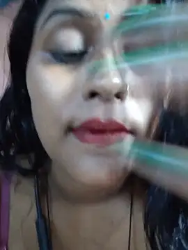 Jasmine Januja online show from June 14, 2026, 1:35 am