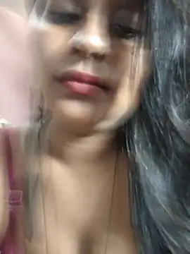 Jasmine Januja online show from June 28, 2026, 3:02 am