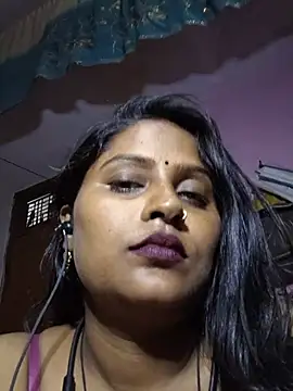 Jasmine Januja online show from June 1, 2026, 1:55 pm