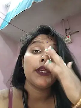 Jasmine Januja online show from June 9, 2026, 2:01 am