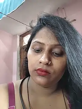 Jasmine Januja online show from June 30, 2026, 4:34 am