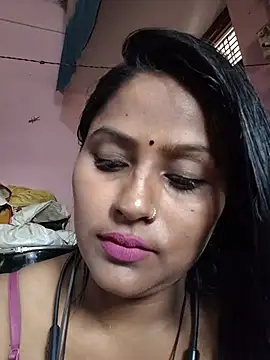 Jasmine Januja online show from June 1, 2026, 1:50 am