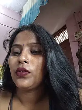Jasmine Januja online show from June 6, 2026, 1:55 am