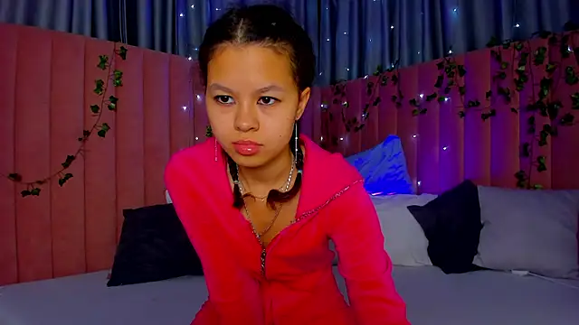 Snapshot of moco_choco chatting on October 24, 2025, 5:28 am moco choco online show from October 24, 2025, 5:28 am