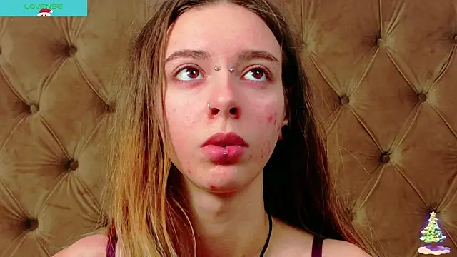 Snapshot of CoraVex chatting on December 14, 2025, 5:02 am CoraVex online show from December 14, 2025, 5:02 am