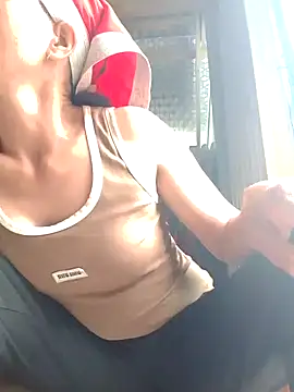 donna-bae online show from October 8, 2025, 2:57 am