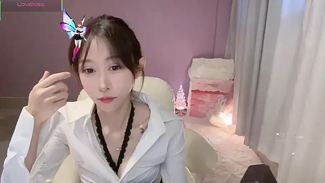 Snapshot of ai-ai-mi chatting on December 3, 2025, 3:18 am ai-ai-mi online show from December 3, 2025, 3:18 am