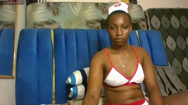 LoveyDoveyy- online show from November 12, 2025, 1:54 am