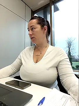 bichota85 online show from December 23, 2025, 9:08 am