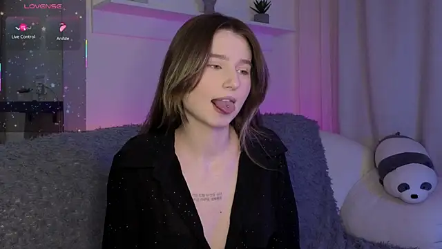  Lua   online show from January 5, 2026, 5:27 pm