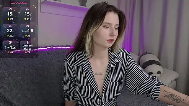 Snapshot of _Lua__ chatting on December 2, 2025, 10:22 pm Lua online show from December 2, 2025, 10:22 pm