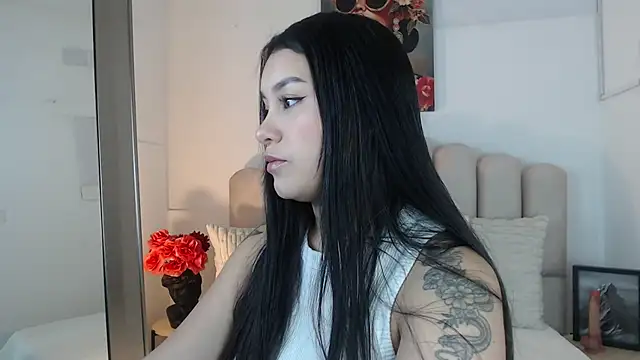 miawhite x1 online show from October 16, 2025, 2:03 pm