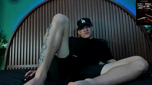 Snapshot of JeergMuscle chatting on November 7, 2025, 3:33 am JeergMuscle online show from November 7, 2025, 3:33 am