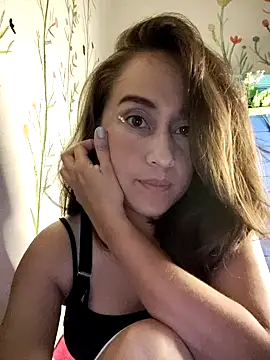 Snapshot of valery506 chatting on October 26, 2025, 4:24 am valery506 online show from October 26, 2025, 4:24 am