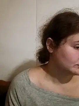 Lana a online show from September 29, 2025, 8:03 pm