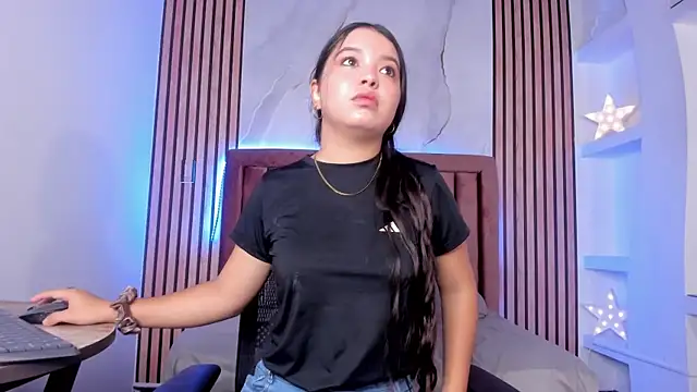 LunaWiill  online show from October 16, 2025, 12:57 pm