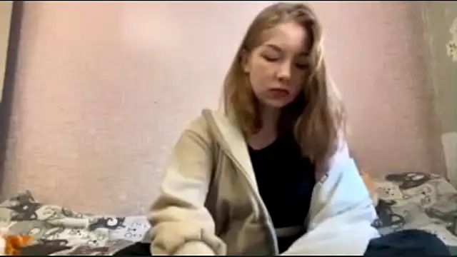 MilaCutieSmile online show from September 19, 2025, 7:56 am
