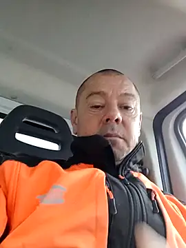 Snapshot of hugoboys4576 chatting on October 15, 2025, 7:05 am hugoboys4576 online show from October 15, 2025, 7:05 am