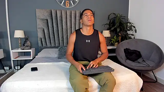 Snapshot of Zac_Haynes chatting on October 23, 2025, 3:27 am Zac Haynes online show from October 23, 2025, 3:27 am