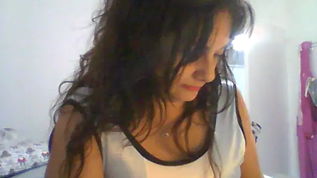 dulcefanny online show from June 12, 2026, 5:32 pm