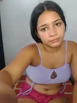 HOT MOM34 online show from October 5, 2025, 8:21 pm