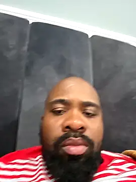 Snapshot of bigsize40 chatting on October 31, 2025, 1:35 am bigsize40 online show from October 31, 2025, 1:35 am