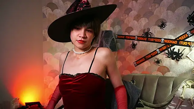 Snapshot of sandzu_ chatting on October 27, 2025, 8:32 pm sandzu  online show from October 27, 2025, 8:32 pm