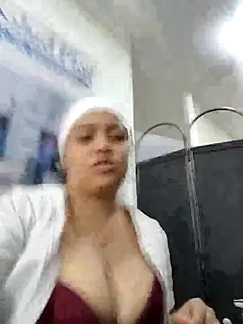 MILA  06 online show from April 30, 2026, 1:07 pm