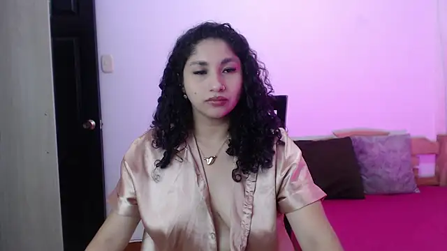 Snapshot of Gia_Dior chatting on November 7, 2025, 11:41 pm Gia Dior online show from November 7, 2025, 11:41 pm