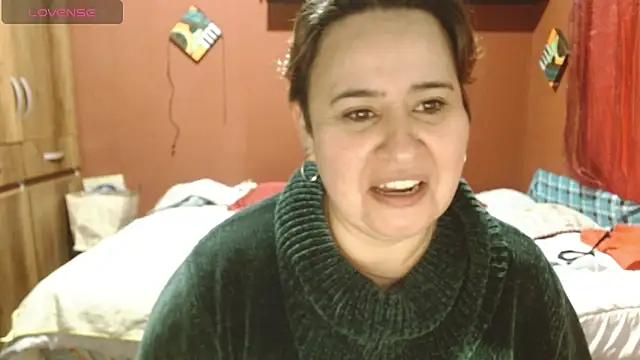 Snapshot of Sasharosee2 chatting on October 28, 2025, 12:26 pm Sasharosee2 online show from October 28, 2025, 12:26 pm