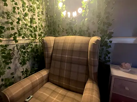 Snapshot of BonnyDesire chatting on November 27, 2025, 4:29 pm BonnyDesire online show from November 27, 2025, 4:29 pm