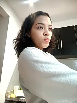  curiouskitten  online show from January 8, 2026, 3:56 am