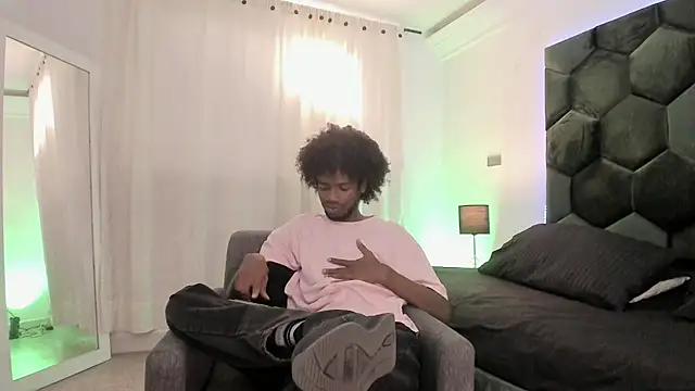 Snapshot of AllexJacob chatting on August 3, 2026, 12:33 pm AllexJacob online show from August 3, 2026, 12:33 pm