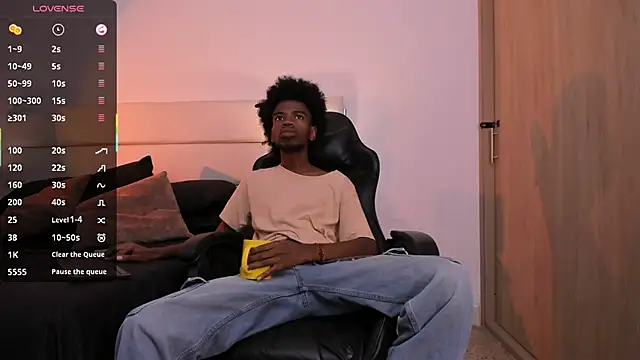 AllexJacob online show from November 6, 2025, 12:53 pm