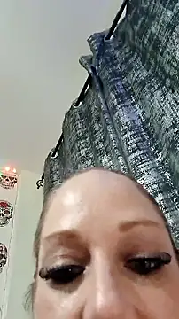 curvybabe88 online show from November 29, 2025, 9:15 pm