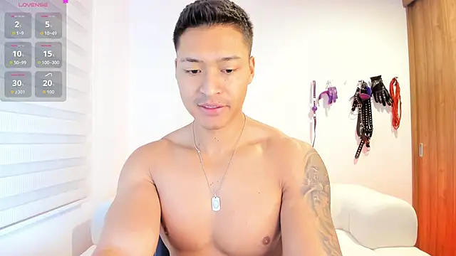 Snapshot of abu_dhabi_21 chatting on November 16, 2025, 9:36 am abu dhabi 21 online show from November 16, 2025, 9:36 am