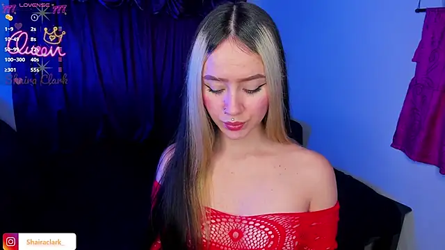 Shairaclark  online show from April 23, 2026, 2:51 am