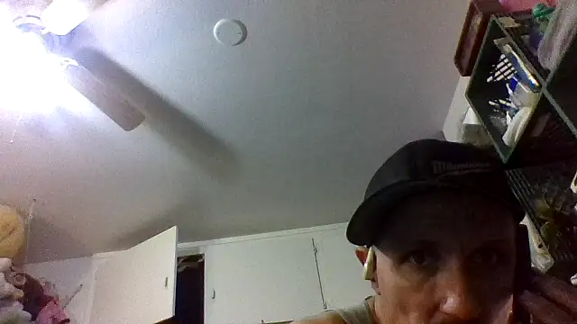 14randycandy88 online show from May 10, 2026, 11:14 am