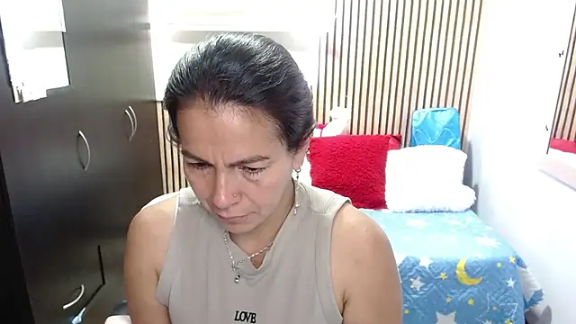 Snapshot of camilavargas_ chatting on June 11, 2026, 8:28 pm camilavargas online show from June 11, 2026, 8:28 pm