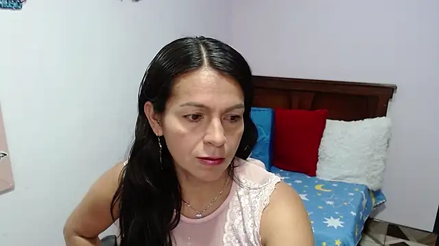 Snapshot of camilavargas_ chatting on June 22, 2026, 6:38 pm camilavargas online show from June 22, 2026, 6:38 pm