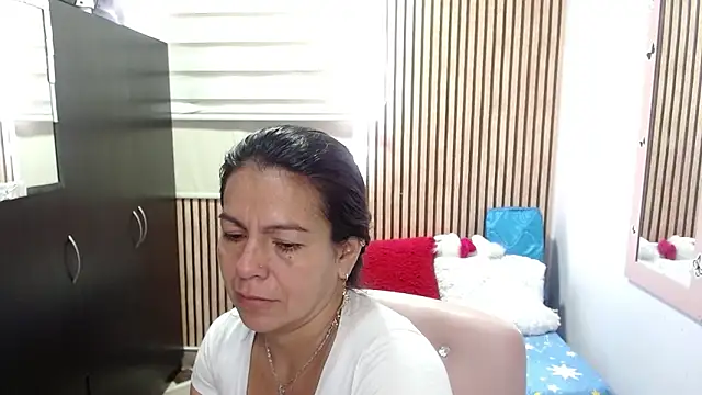 Snapshot of camilavargas_ chatting on June 12, 2026, 2:48 pm camilavargas online show from June 12, 2026, 2:48 pm