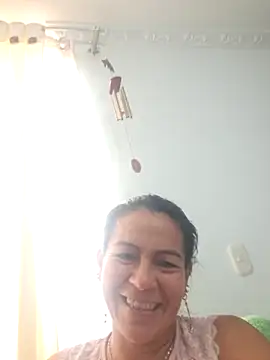 Snapshot of camilavargas_ chatting on May 28, 2026, 8:59 pm camilavargas online show from May 28, 2026, 8:59 pm