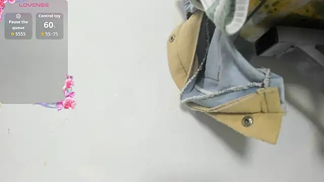 Naomis 35 online show from March 19, 2026, 8:20 pm