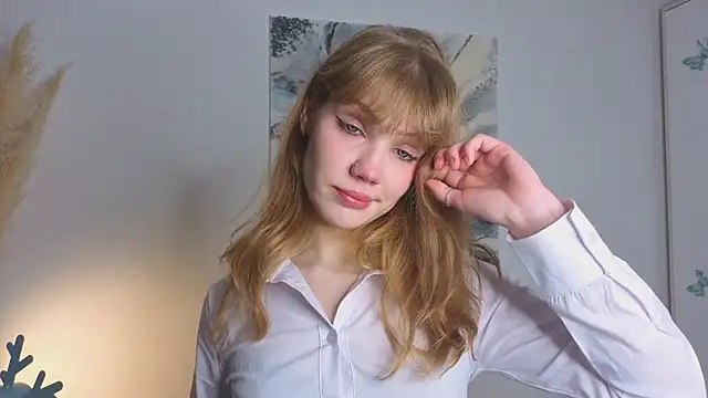 pienaple online show from October 30, 2025, 4:11 am