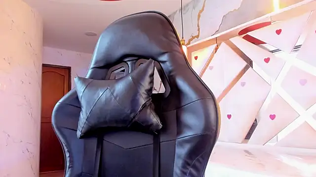 sophiadoll tf online show from February 25, 2026, 8:41 pm