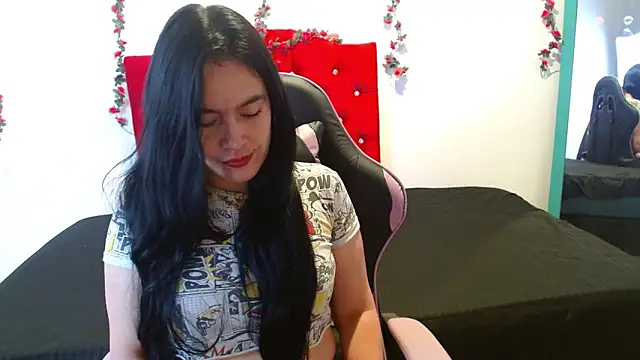 cristal1609 online show from November 12, 2025, 1:37 pm